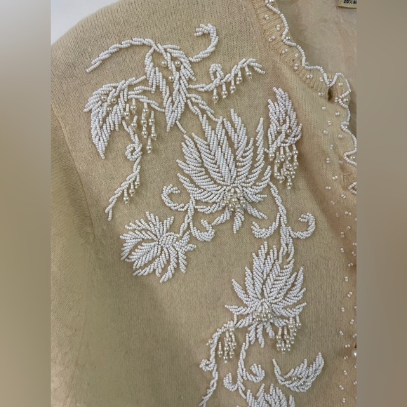 Vintage Ann & Betty’s of Miami Wool Cardigan - Picture 3 of 8